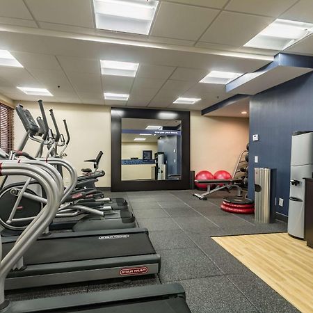 Hampton Inn Winchester-University/ Mall Bagian luar foto