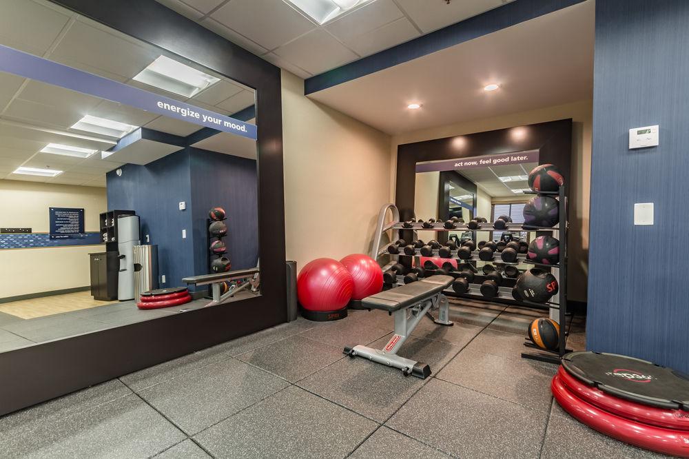 Hampton Inn Winchester-University/ Mall Bagian luar foto
