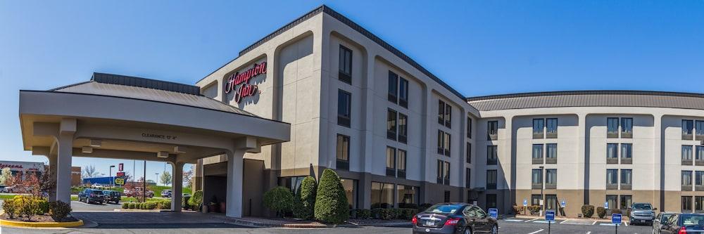 Hampton Inn Winchester-University/ Mall Bagian luar foto